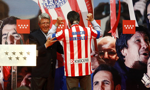 Visita a la Comuniad tras la consecuci&oacute;n de la Copa